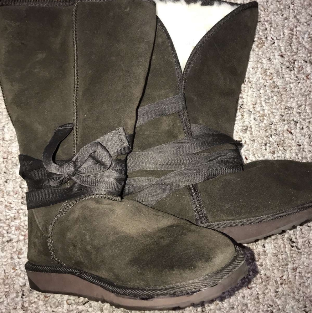 EMU Australian wrap tie boots